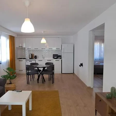 Villaant Villa *